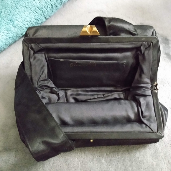 American Modes Vintage Black KissLock Handbag - Picture 3 of 8